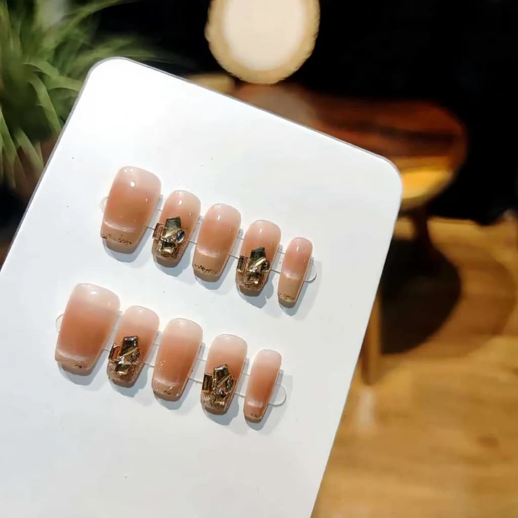 Nalepovacie nechty Cat Eye Blush s kamienkami, krátke coffin, 30 ks