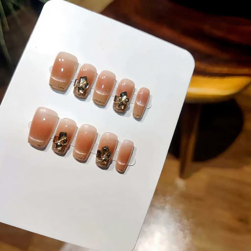 Nalepovacie nechty Cat Eye Blush s kamienkami, krátke coffin, 30 ks
