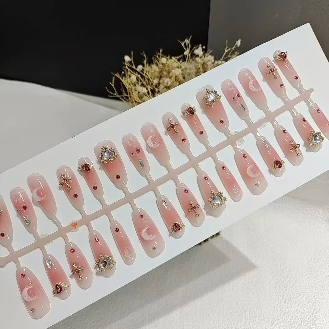 Nalepovacie nechty s kamienkami, dlhý tvar stiletto, 30 kusov