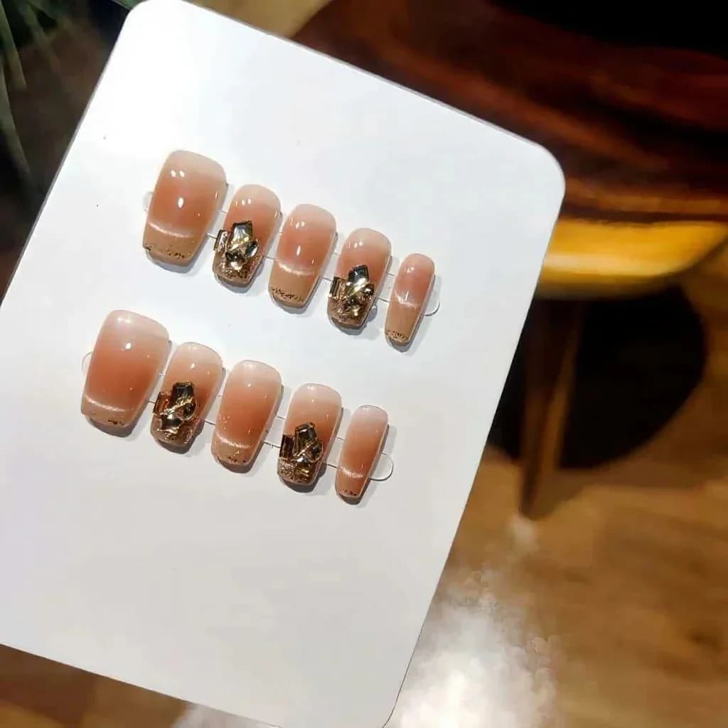 Nalepovacie nechty Cat Eye Blush s kamienkami, krátke coffin, 30 ks