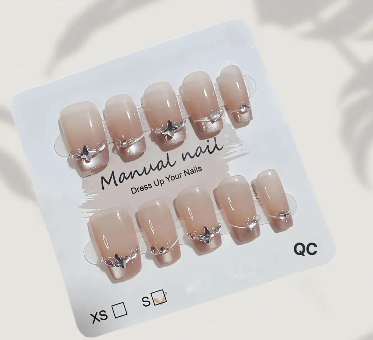 Nalepovacie nechty French Tip s motýľmi a mačacím okom