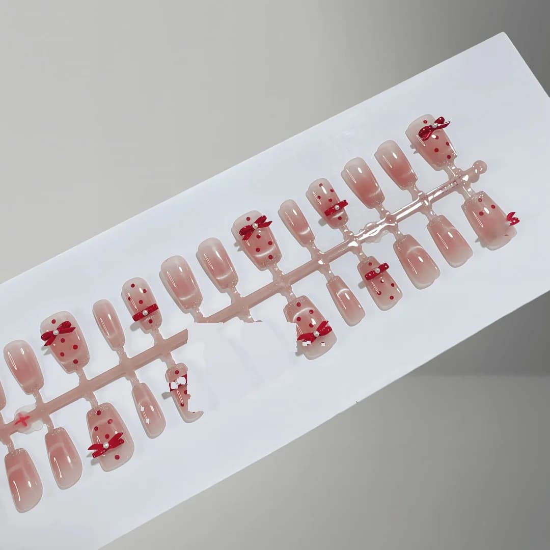 Nalepovacie nechty krátke coffin červený motýľ mačacie oko bodky 30 ks
