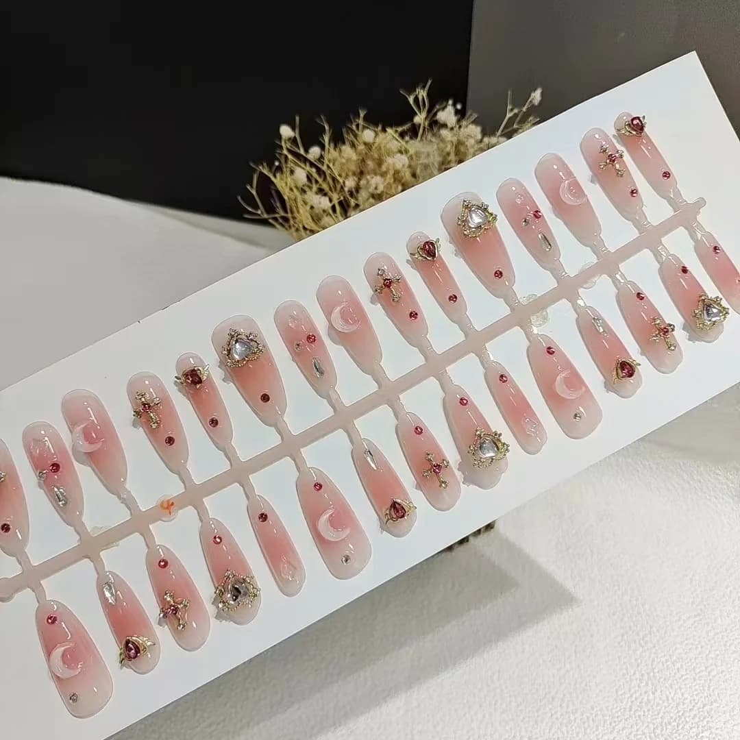 Nalepovacie nechty s kamienkami dlhý tvar stiletto 30 kusov